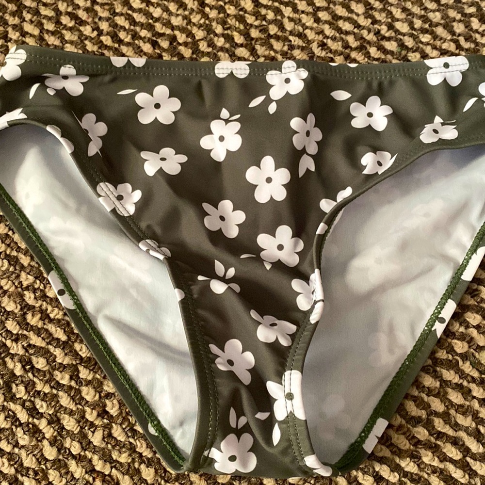 Childrens green floral SHEIN Bikini 10/11 youth